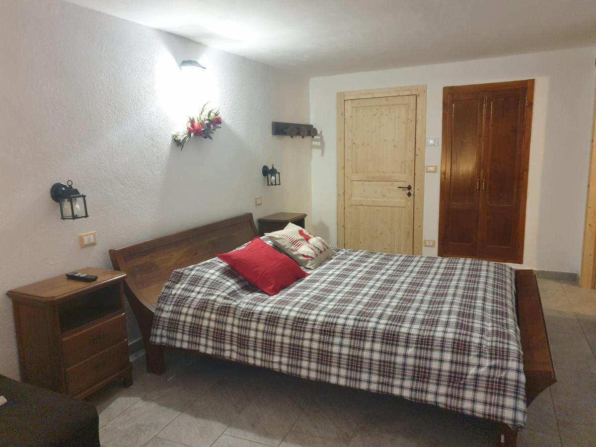 Antica Casa Occitana Bed & Breakfast Sampeire Dış mekan fotoğraf