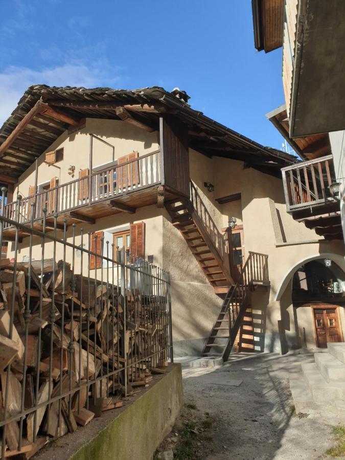 Antica Casa Occitana Bed & Breakfast Sampeire Dış mekan fotoğraf